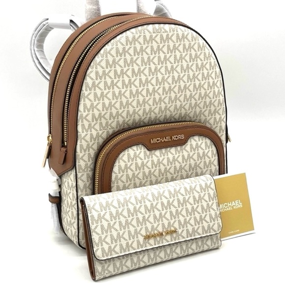 Michael Kors Jaycee Medium Zip Packet Backpack & Large Trifold Wallet Vanilla - Picture 3 of 13